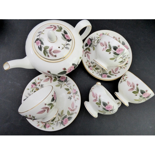 29A - A mixed to include ceramics, brassware and two cameras:
 a Wedgwood 'Santa Clara' and a Wedgwood 'Fl... 