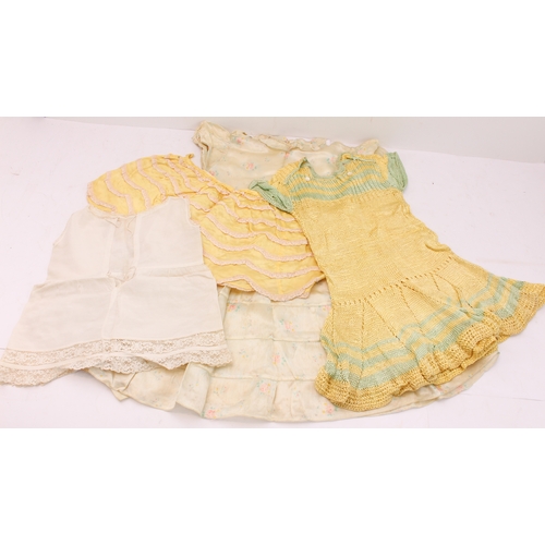 152 - A variety of collectibles to include a hand-decorated Oriental and other fans, baby's bibs, other la... 