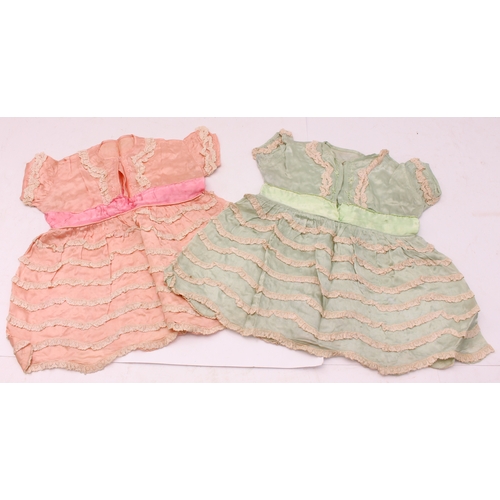 152 - A variety of collectibles to include a hand-decorated Oriental and other fans, baby's bibs, other la... 