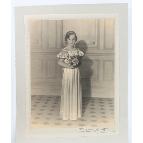 160 - An interesting folio of 1932 black-and-white wedding photographs:
 1. A hardback folio of five photo... 