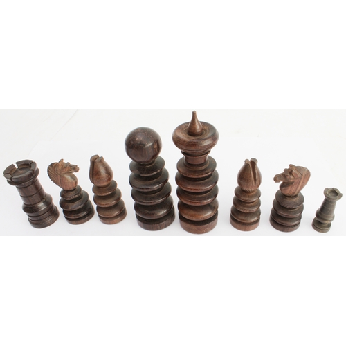 108 - A 19th century boxwood and rosewood chess set (the kings approx. 8.5 cm high)
 (The 8 white pawns ma... 