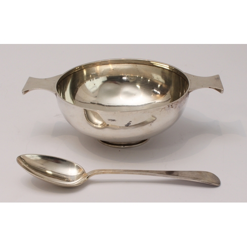 199 - A George V Scottish silver quaich porringer by R. L. Christie, Edinburgh 1927 (16.4 cm handle to han... 