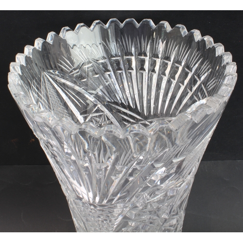 24 - A large and heavy cut lead crystal vase (approx. 39 cm high)