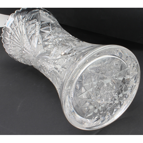 24 - A large and heavy cut lead crystal vase (approx. 39 cm high)