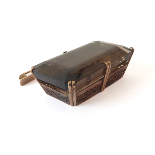 210 - A vintage 9ct rose gold and smoky quartz pendant brooch - the large, 40 x 21 mm emerald cut quartz i... 