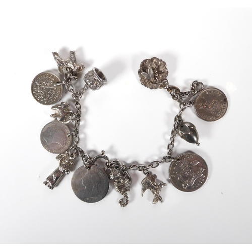 243 - A collection of silver jewellery - including a bar link bracelet; six various chain necklaces; a cha... 