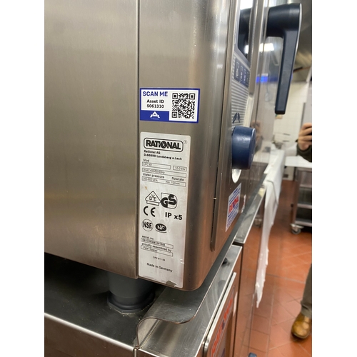 11 - Rational China Plus Combi 61 10kw stainless steel oven.
900mm D 840mm W 840mm H