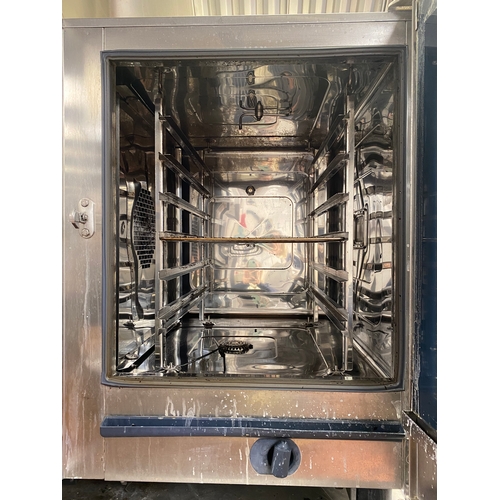 11 - Rational China Plus Combi 61 10kw stainless steel oven.
900mm D 840mm W 840mm H