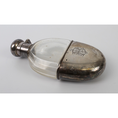 143 - A small group of silver items comprising a Continental 800 silver and cut-glass spirit flask, three ... 