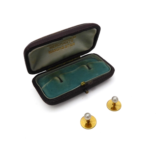 204 - A cased pair of 18ct gold and pearl collar studs - early 20th century, stamped '18', 10mm diameter, ... 