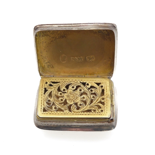 75 - A Georgian silver vinaigrette with pierced gilt grille, hallmarked Birmingham 1820 by Nathanial Mill... 