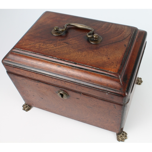 659 - A mid-18th century mahogany and fruitwood tea caddy on brass lion's paw feet (LWH 25 x 17.5 x 18 cm)