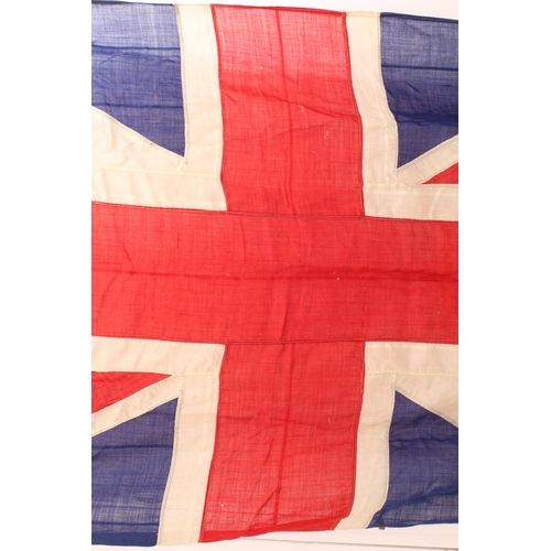 666 - A vintage 3-yard Union Jack (267 x 137 cm)