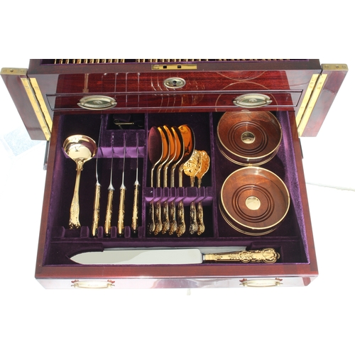 170 - A fine 'Jubilee Canteen' of 23ct gold on silver plated flatware by Carrs of Sheffield - c.2002, issu... 