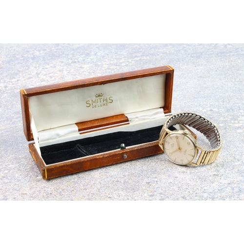 259 - A Smiths De Luxe 9ct gold manual wind gentleman's wrist watch - hallmarked London 1962, with gilt 17... 