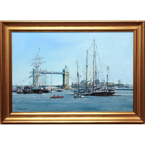 353 - **Michael John Hunt (Contemp.)
 Anchorage off Tower Bridge, London
 oil on canvas, signed
 20 x 30 i... 