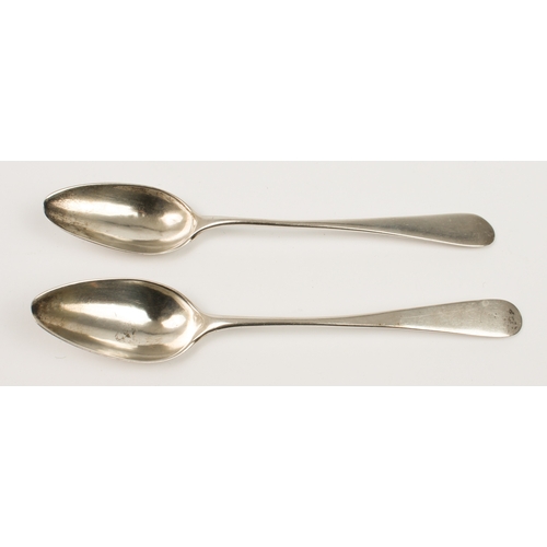 110 - A collection of 19th and early 20th century silver teaspoons - mostly OEP and fiddle pattern, plus a... 