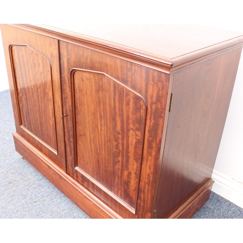 425 - A fine mid-19th century mahogany medal, coin or specimen collector's cabinet - the moulded top over ... 