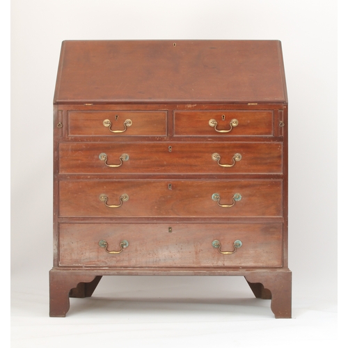 449 - A Georgian-style mahogany bureau of modest proportions - 1920s, the fall front enclosing a fitted in... 