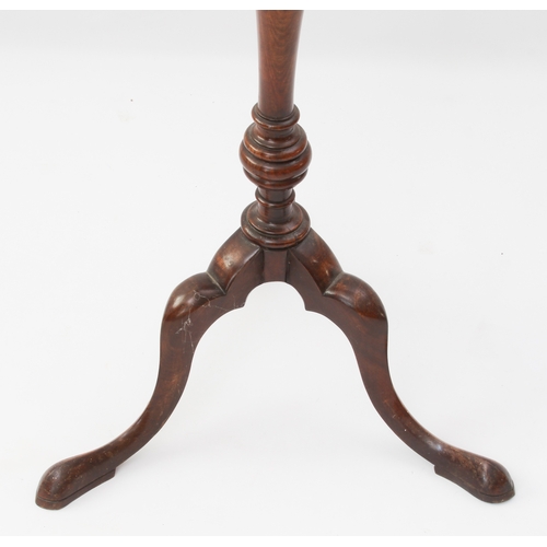 554 - A Georgian-style walnut lamp-stand or torchère - 1930s, the shaped, dished top with inset leather, o... 