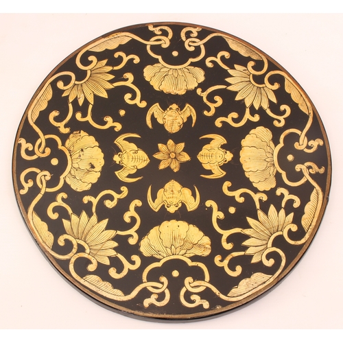 434 - A Chinese black lacquered and gilt rice barrel occasional table - 20th century, painted with three s... 