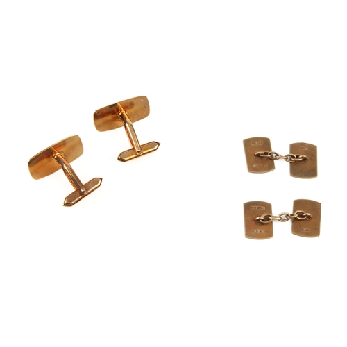 213 - A pair of vintage 9ct rose gold cufflinks - hallmarked Birmingham 1949, with engine turned decoratio... 