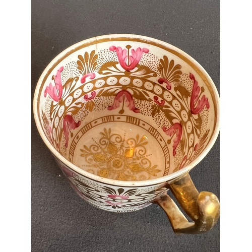 19 - A collection of 18th and 19th century teacups, tea bowls and coffee cans - including seventeen cups ... 