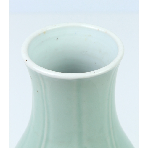 68 - A Chinese celadon glazed porcelain vase - probably Qing Dynasty, 19th century, six character Chenghu... 