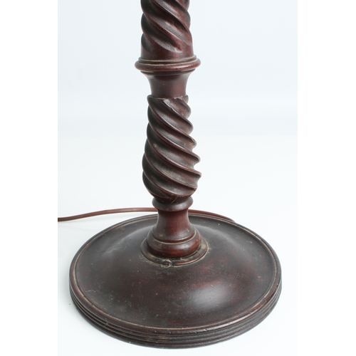 577 - A pair of Georgian-style turned mahogany table lamps - early 20th century, the tapered, barleytwist ... 