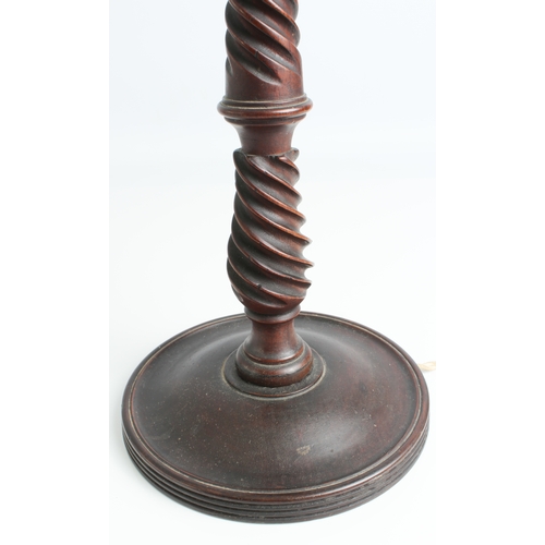 577 - A pair of Georgian-style turned mahogany table lamps - early 20th century, the tapered, barleytwist ... 