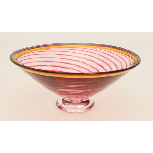 88 - An art glass bowl by Michael James Hunter of Twists Glass Studio, Selkirk - the conical bowl with a ... 