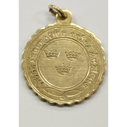 525 - Medal: [Irish Fishing] A 9ct gold circular engraved Medal, the obverse with central Munster Coat of ... 