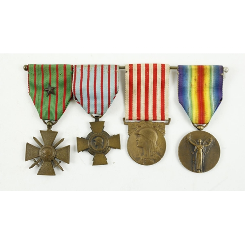 460 - Medals: World War One: [French Military] 1914 - 1918  A group of four Medals (recipient unknown) to ... 