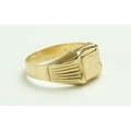 An 18ct gold Signet Ring (approx. 4.4g) hall marked, engraved with initials 