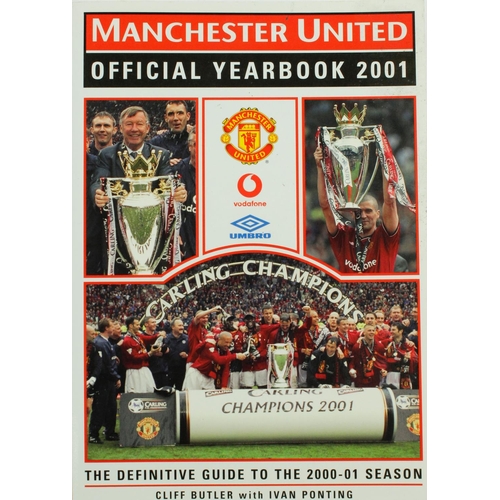 565 - Soccer: Butler (C.) & Ponting (I.) Manchester United Official Yearbook 2001, 8vo, L. (Butler &am... 