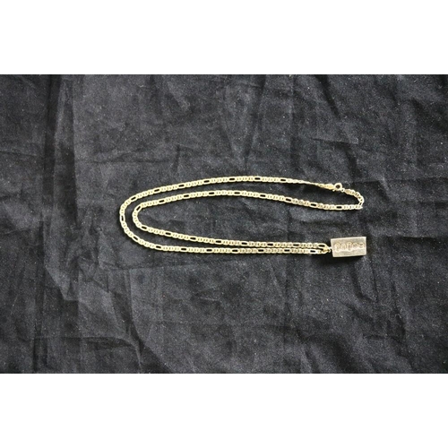 152 - A 9ct gold link Chain, with rectangular drop bar, hall marked c. 1979, approx. 29 gms. (1)