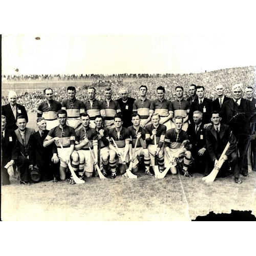 644 - Photograph: Breen (Dan) An Irish Press Group Photograph of the Tipperary Hurling Team, with Dan Bree... 