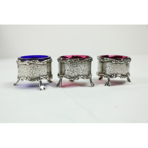 209 - A Victorian silver Set, knife, fork, spoon and napkin, London c. 1858, in original case with label o... 