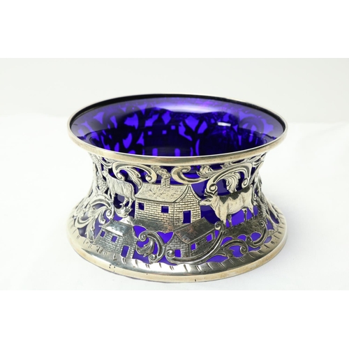 219 - A good Irish silver Dish Ring, by West & Son, Dublin 1916, chased and pierced, and with etched d... 