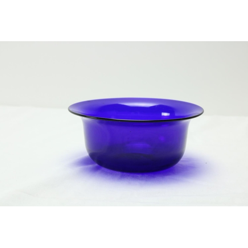 219 - A good Irish silver Dish Ring, by West & Son, Dublin 1916, chased and pierced, and with etched d... 