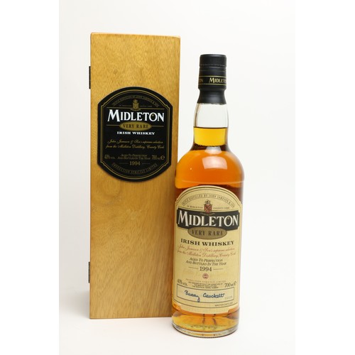 154A - A cased Midelton very rare Irish Whiskey, No. 10009, signed Barry Crockett, 1994, in original wooden... 
