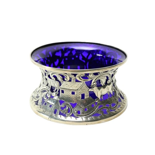 219 - A good Irish silver Dish Ring, by West & Son, Dublin 1916, chased and pierced, and with etched d... 