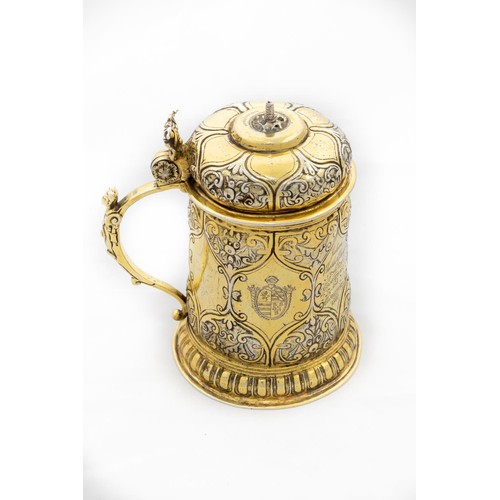 784 - A rare German silver gilt Tankard, engraved, probably Augsburg, early 17th Century, control mark 12.... 