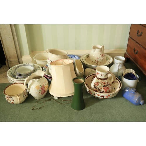 117 - A large collection of miscellaneous Toilet ware, comprising 10 basins, 4 ewers, 3 chamber pots,... 