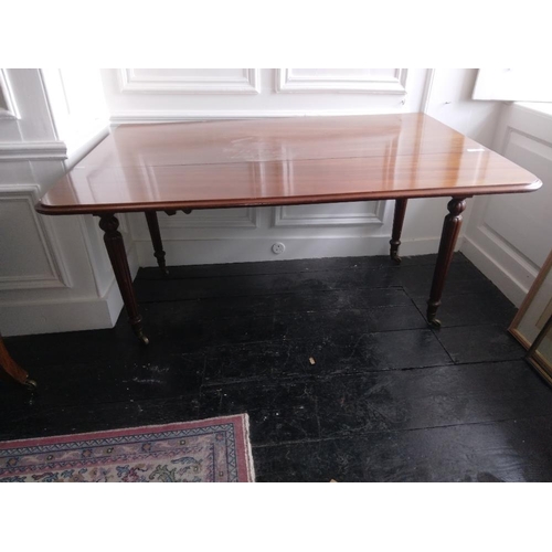 271 - A fine quality William IV Irish mahogany Pembroke Table, of unusual large proportions, with opposing... 