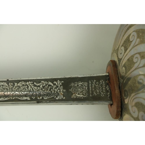 920 - A British Cavalry Officer's Sword, 1908 pattern, 35