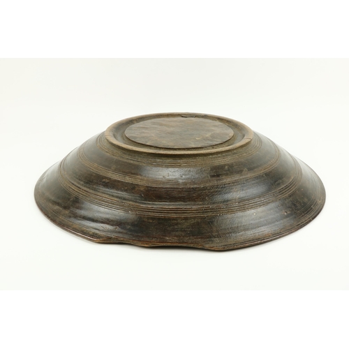 1 - A good quality large antique Treen Bowl, 20” diameter. (1)