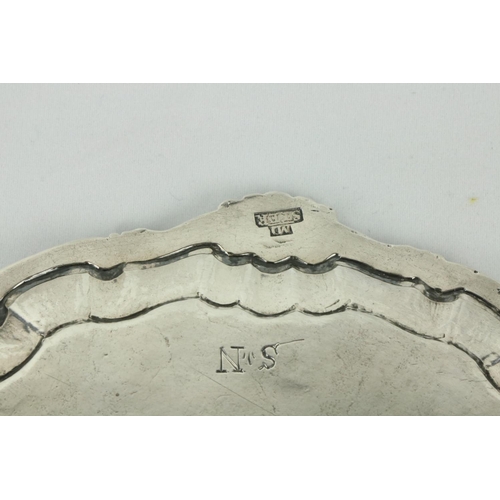 661 - A good pair of Irish Provincial silver crested Card Trays or Waiters, by Michael McDermott, Cork c. ... 