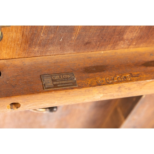 463 - A rare early Victorian Goncalo Alves circular Breakfast Table, by Gillows, the moulded flip top abov... 