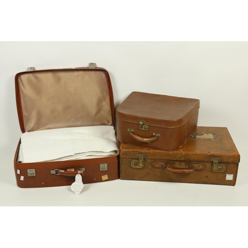 1068 - Six Suitcases containing a quantity of miscellaneous Vintage and other Table Linen, including table ... 